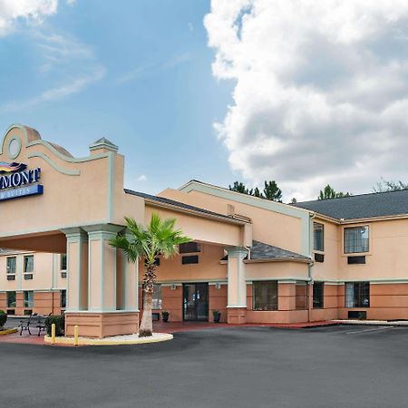 Baymont By Wyndham Hinesville Fort Stewart Area Esterno foto