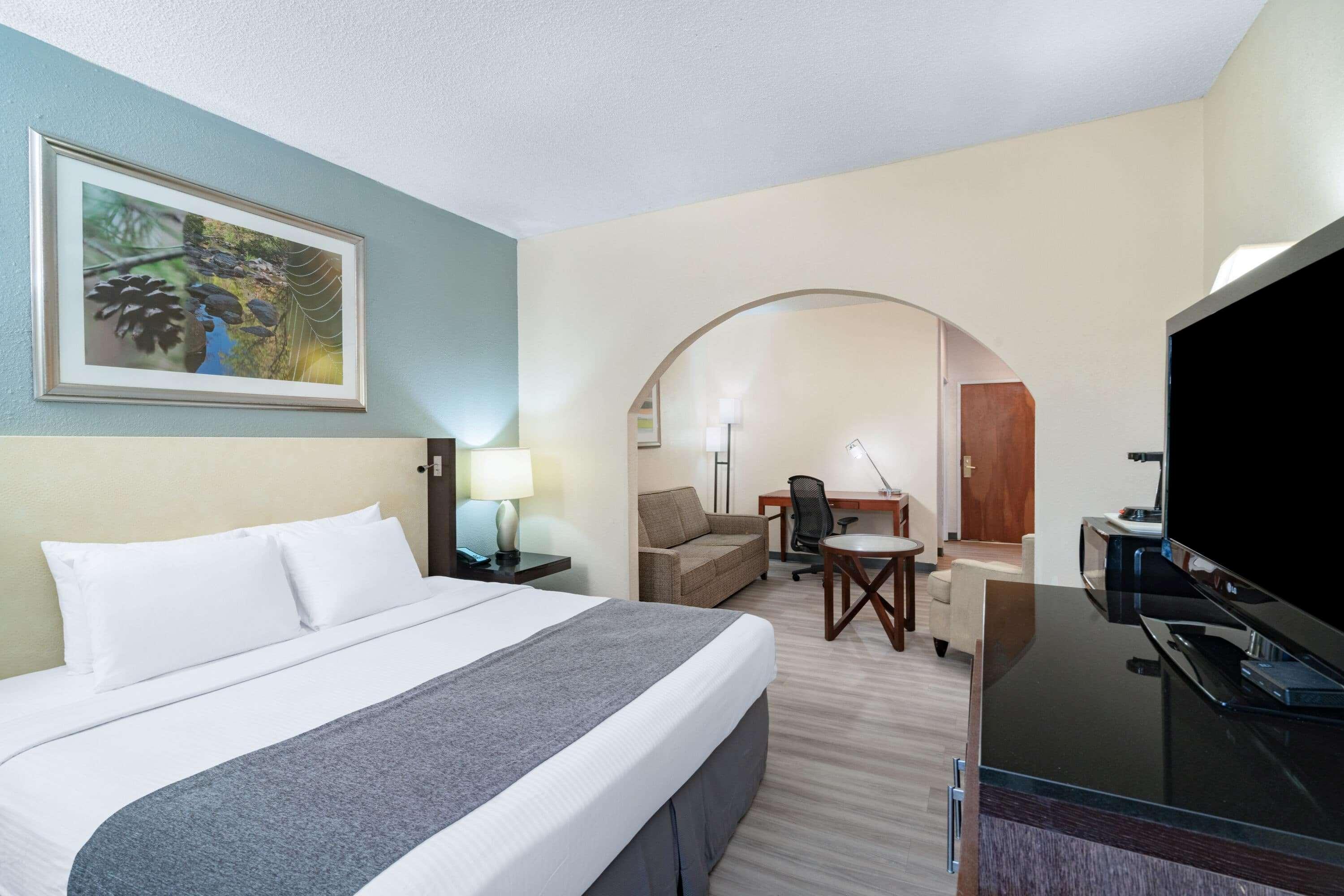 Baymont By Wyndham Hinesville Fort Stewart Area Esterno foto