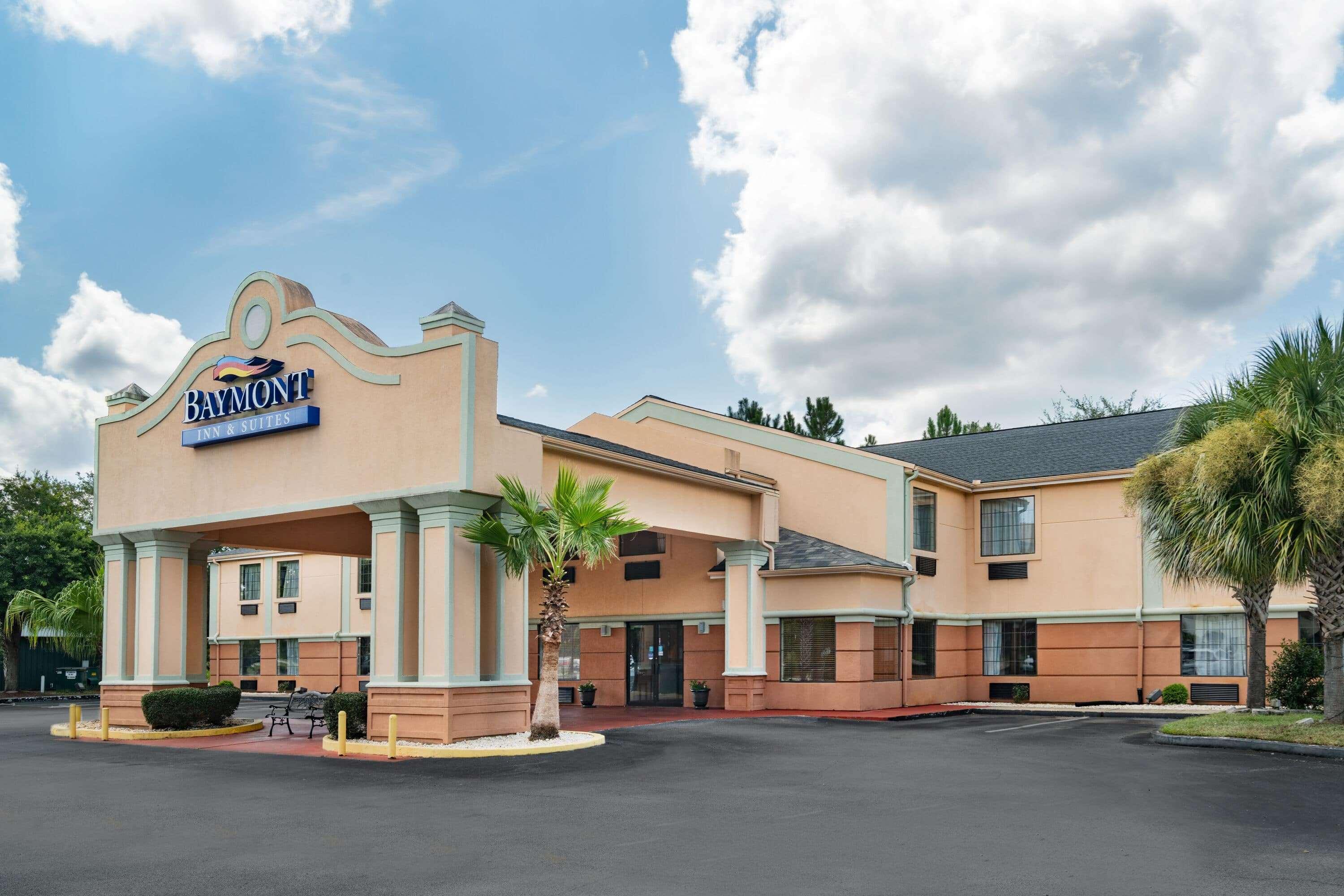 Baymont By Wyndham Hinesville Fort Stewart Area Esterno foto
