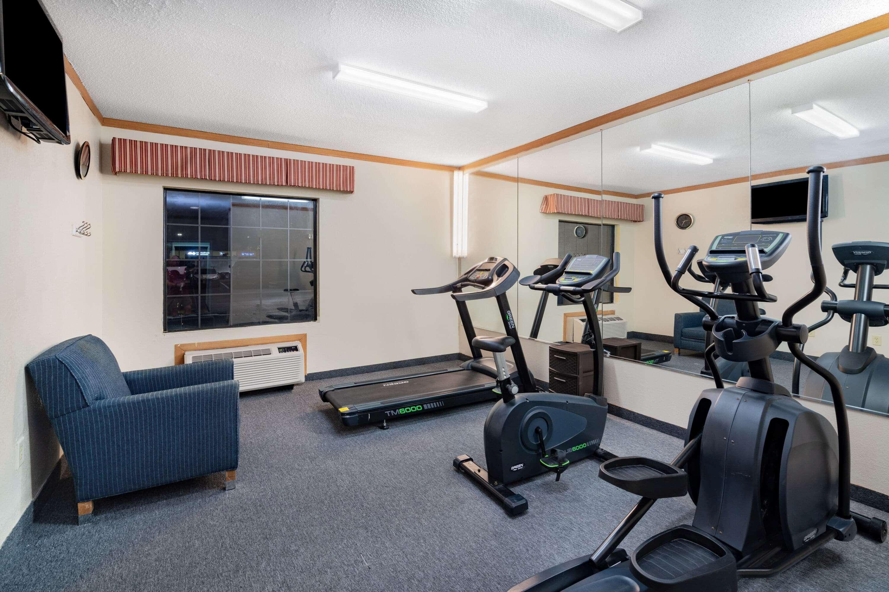 Baymont By Wyndham Hinesville Fort Stewart Area Esterno foto
