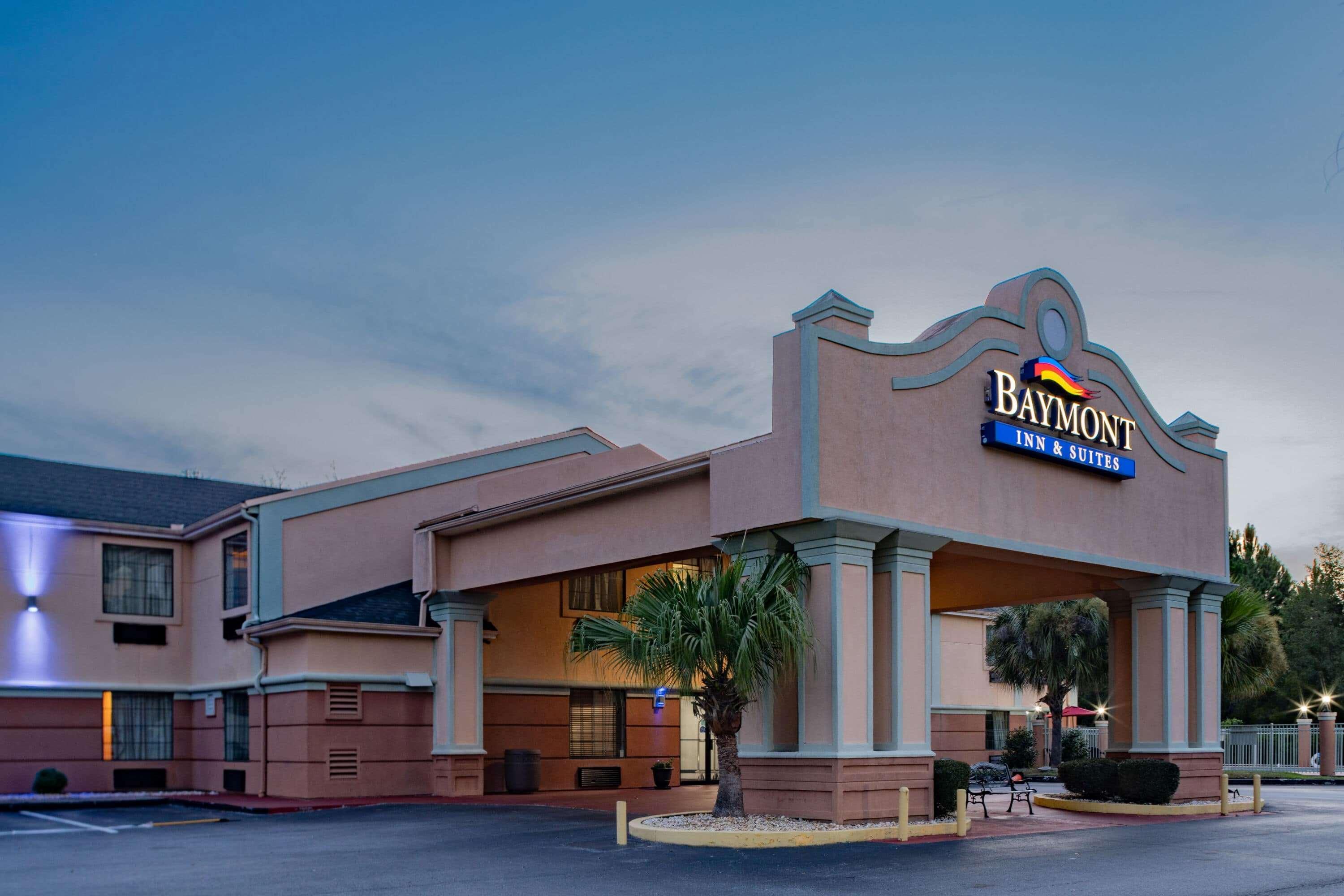 Baymont By Wyndham Hinesville Fort Stewart Area Esterno foto