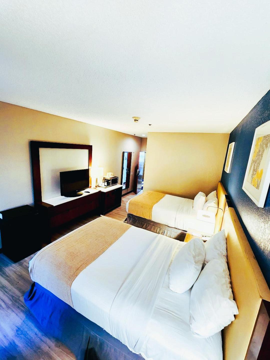 Baymont By Wyndham Hinesville Fort Stewart Area Esterno foto