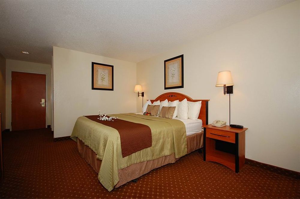 Baymont By Wyndham Hinesville Fort Stewart Area Esterno foto